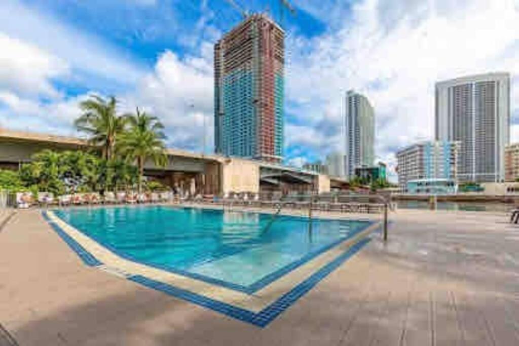 Beachwalk Resort & Condos Hallandale Beach Eksteriør billede