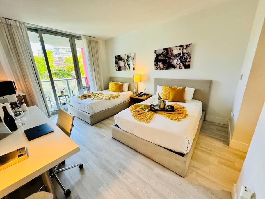 Beachwalk Resort & Condos Hallandale Beach Eksteriør billede